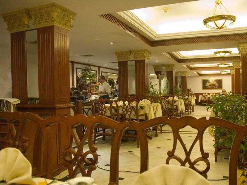 The South Park Hotel Thiruvananthapuram Dış mekan fotoğraf