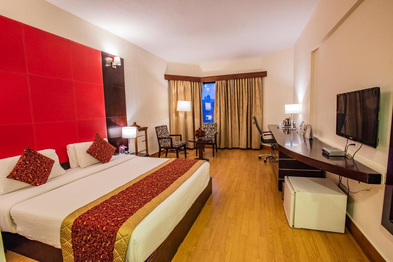 The South Park Hotel Thiruvananthapuram Dış mekan fotoğraf