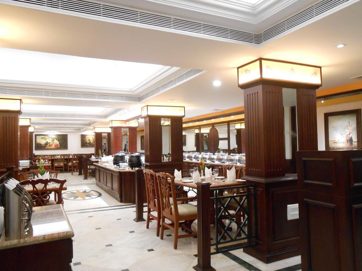 The South Park Hotel Thiruvananthapuram Dış mekan fotoğraf